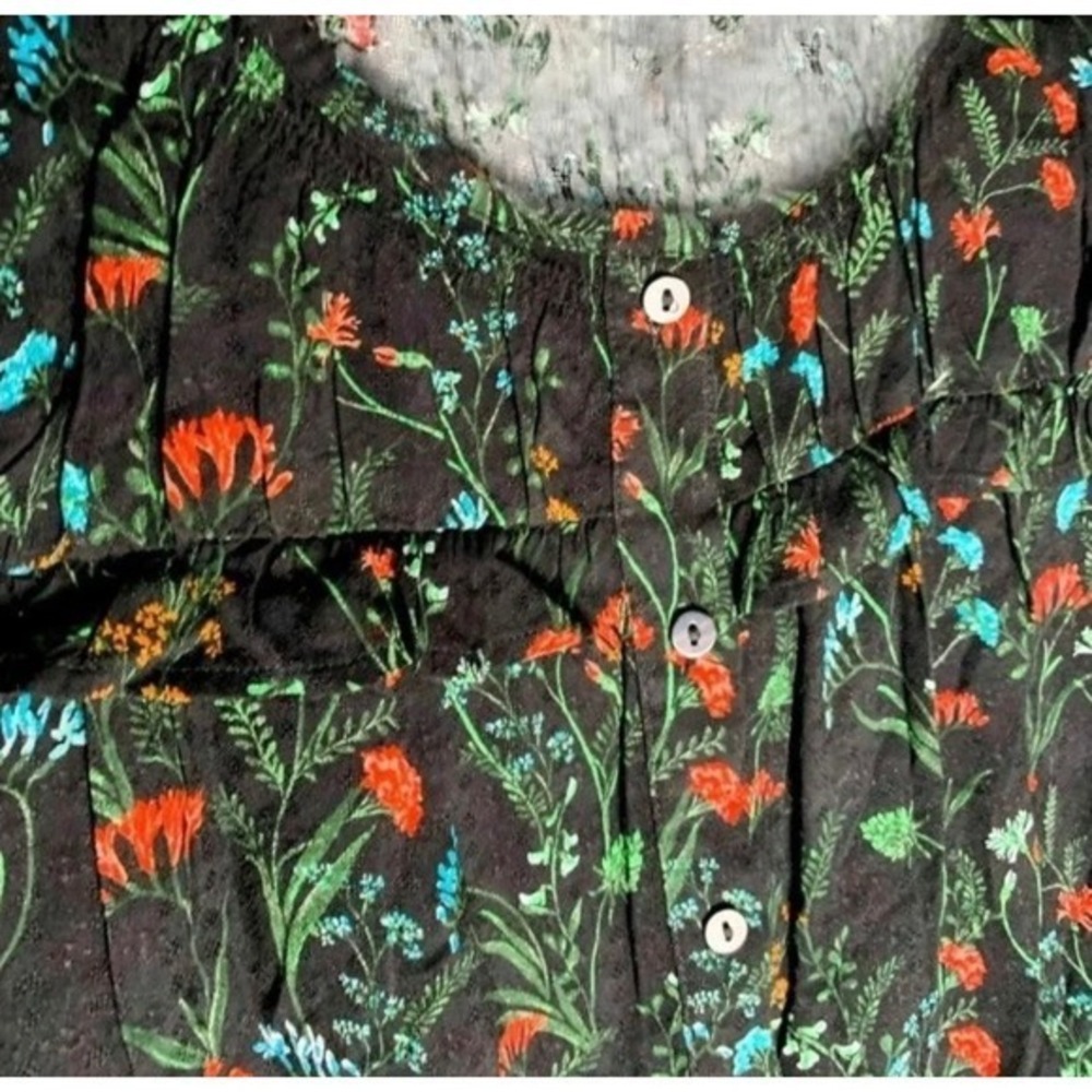 LANE BRYANT Black Floral Long- Sleeve Flounce Button-Down‎ Shirt
NWT Size 22W - Picture 7 of 11